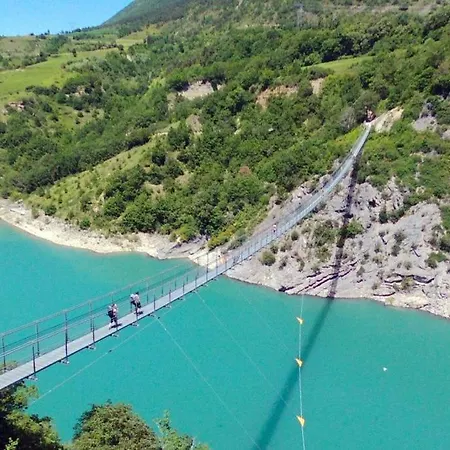 Romantique Avec Jaccuzzi - Proche Des Lacs - La Secrete
