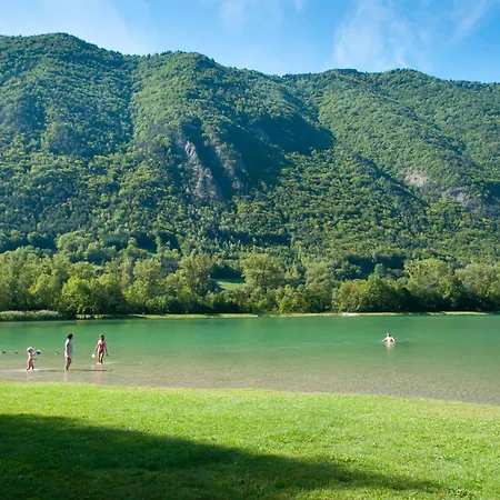 Vakantiehuis Romantique Avec Jaccuzzi - Proche Des Lacs - La Secrete *